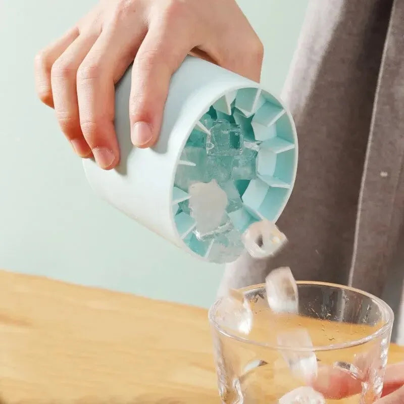 Silicone Ice Cube Maker – Round Freezer Mold & Bucket for Drinks