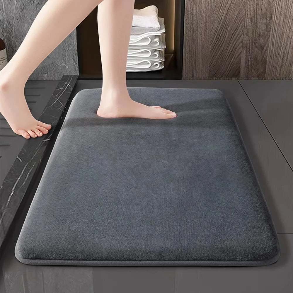 Luxury Coral Velvet Bath Mat – Super Absorbent & Non-Slip
